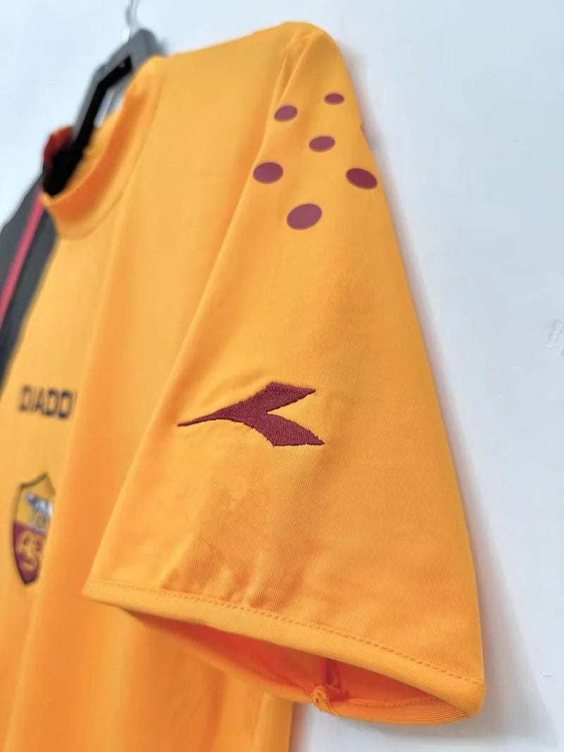 Retro AS Roma 2005-06 Home Jersey #10 Totti