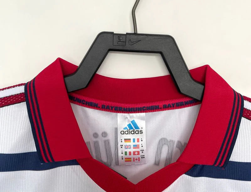 Bayern Munich 1999-2000 Retro Away Short Sleeve Jersey Personalized Rare Collector Elber Effenberg Kahn