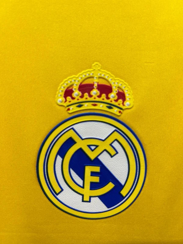 2011/12 Real Madrid Retro Goalkeeper Yellow Jersey #1 Casillas La Liga Patch