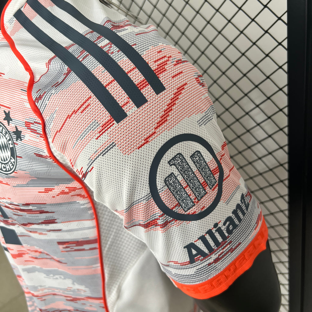Bayern Munich 2025–2026 Third Player Jersey – Kimmich #6