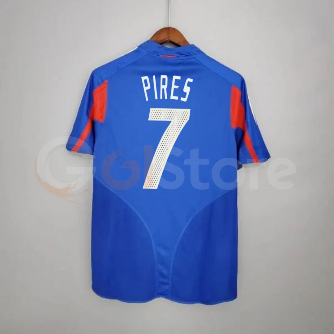 France 2004 Retro Home Jersey – Pirès #7