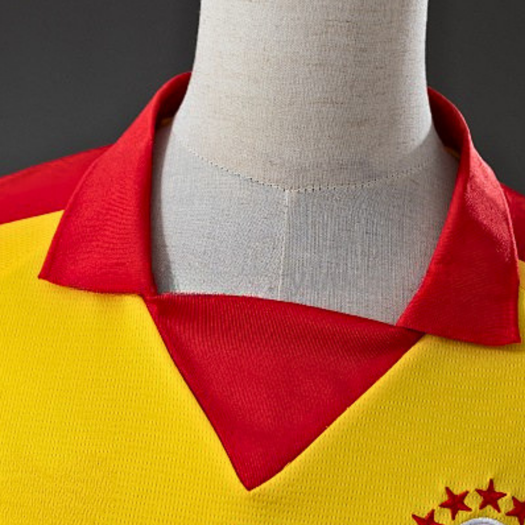 Icardi No.9 Galatasaray 25/26 Retro Series Yellow Long Sleeve Jersey – Unisex Football Shirt S–3XL