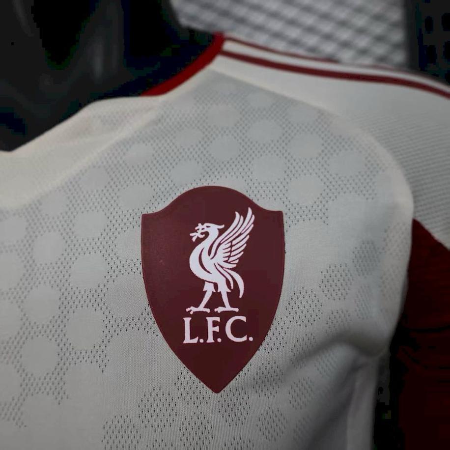 2025-2026 Liverpool Player Version White Long Sleeve Jersey #4 Van Dijk Personalized UCL Patch