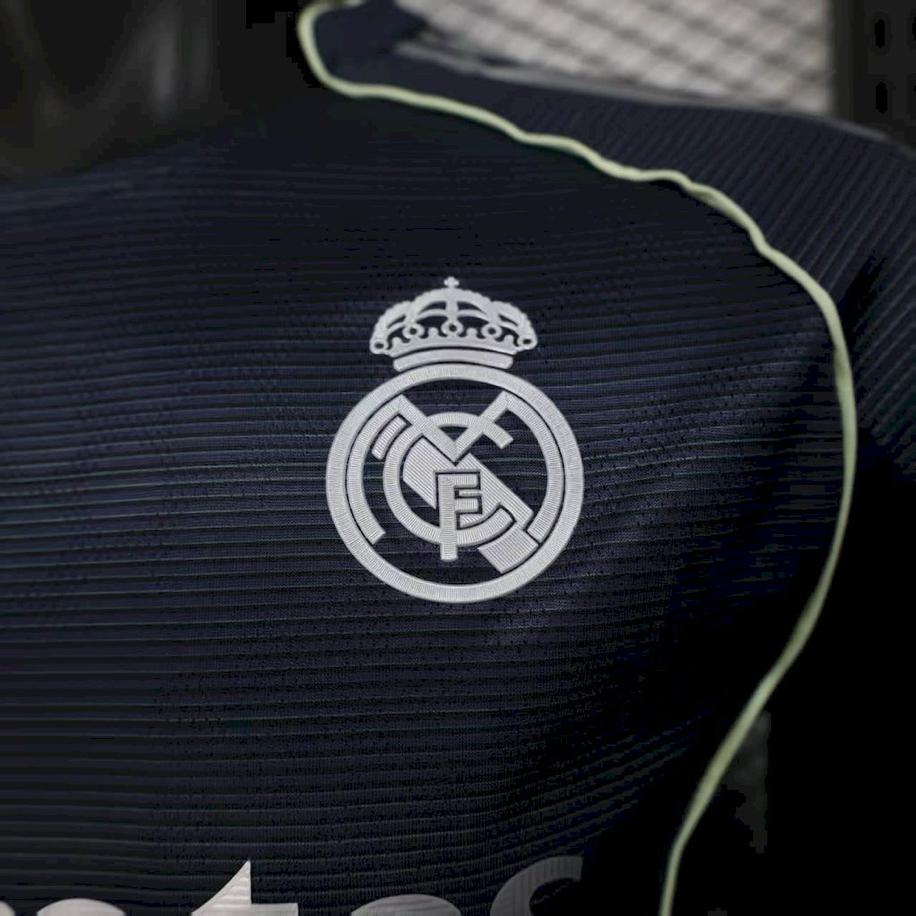 2025/26 Real Madrid Player Version Third Long Sleeve Jersey #10 Mbappe UCL Personalized
