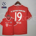 Front and back views of a red Bayern Munich short-sleeve jersey with white trim, “Final Wembley 2013” chest lettering and Götze 19 printing on the back.