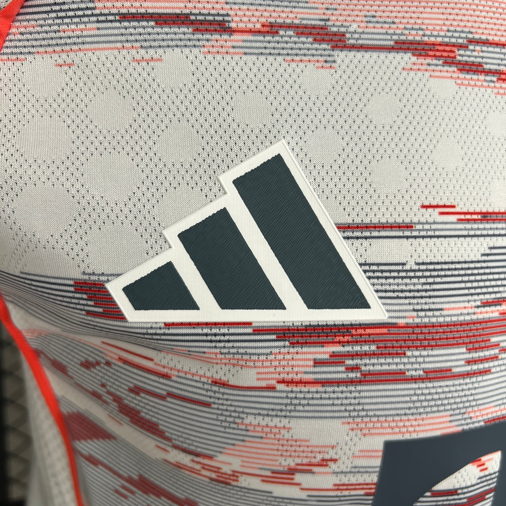 Bayern Munich 2025–2026 Third Player Jersey – Kimmich #6
