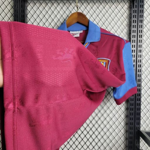 Retro Aston Villa 1995-97 Home Jersey #18 Yorke