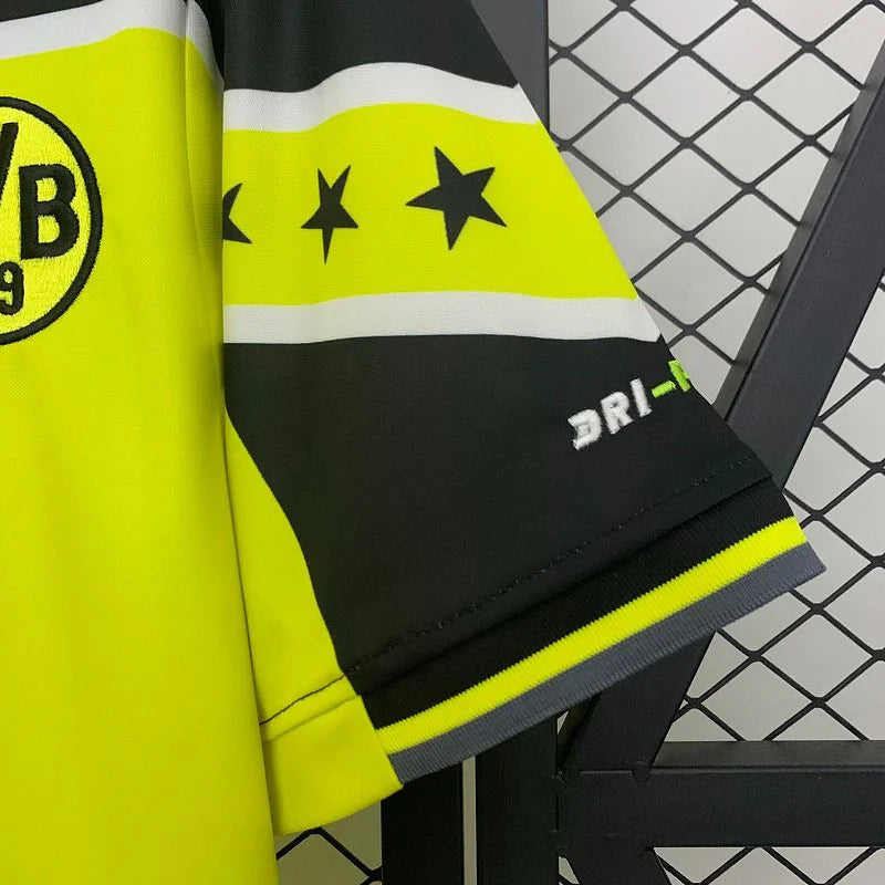 Borussia Dortmund 1996-1997 Green Retro Jersey