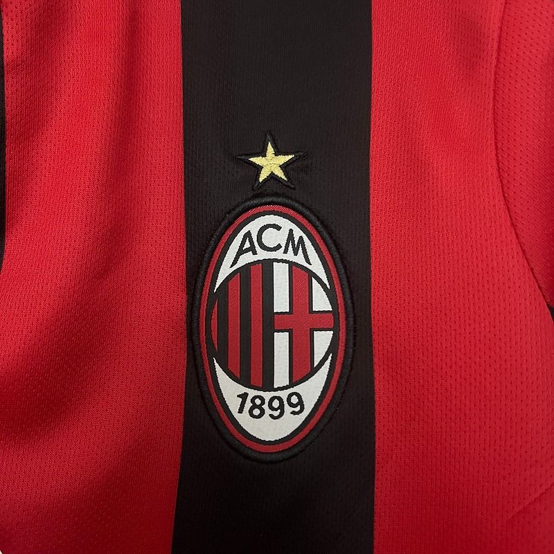 Retro AC Milan 2003-04 Home Jersey Short Sleeve #15 Tomasson