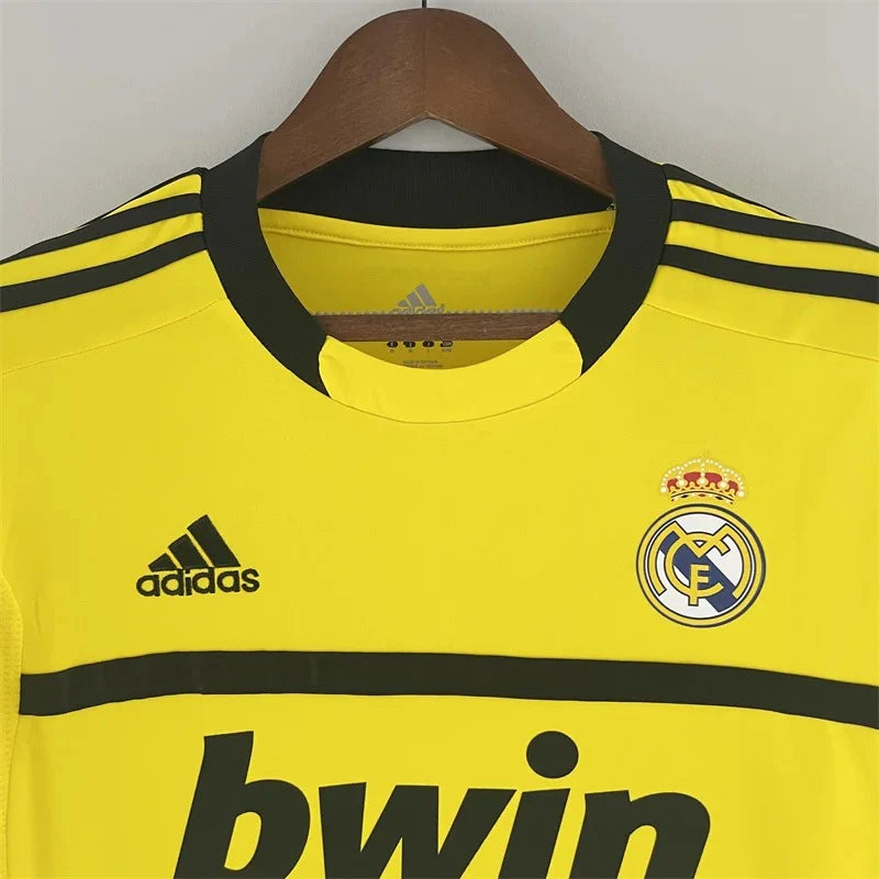 2011/12 Real Madrid Retro Goalkeeper Yellow Jersey #1 Casillas La Liga Patch