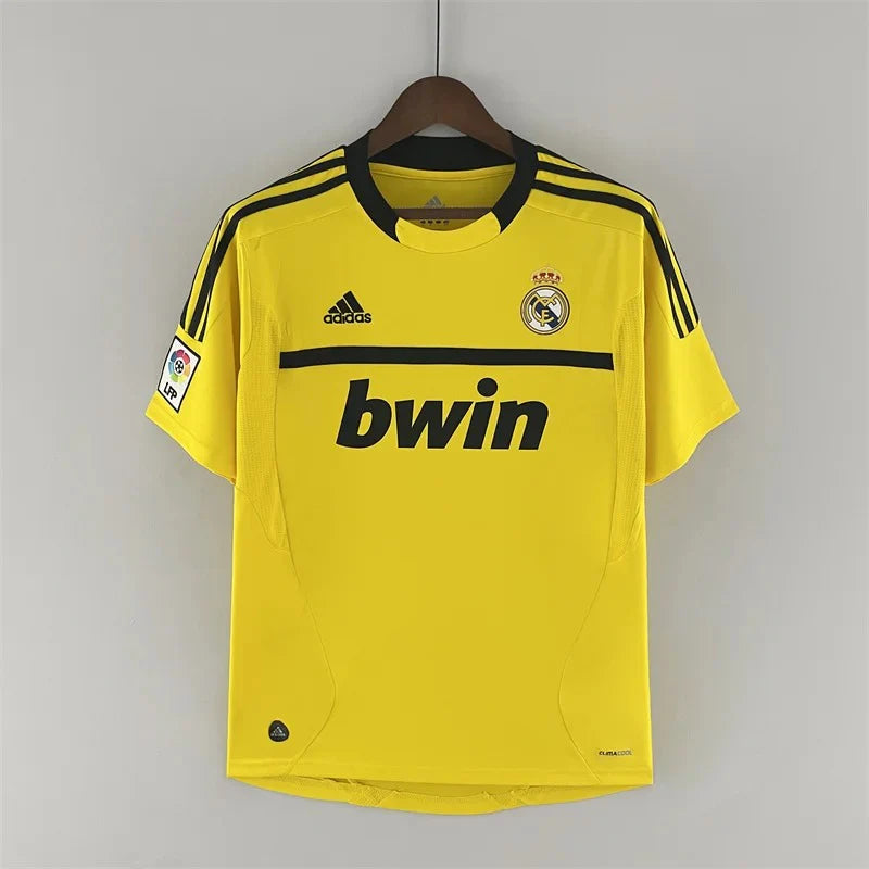 2011/12 Real Madrid Retro Goalkeeper Yellow Jersey #1 Casillas La Liga Patch