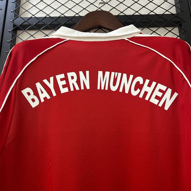 Bayern Munich 2005-2006 Retro Home Short Sleeve Jersey Bundesliga Patch Personalized Rare Van Bommel Makaay