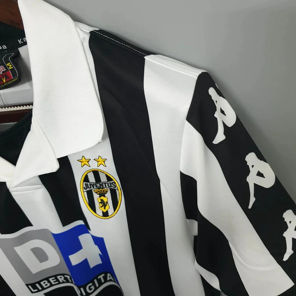 Juventus 1999-2000 Retro Home Short Sleeve Jersey #26 Davids Personalized Rare Collector
