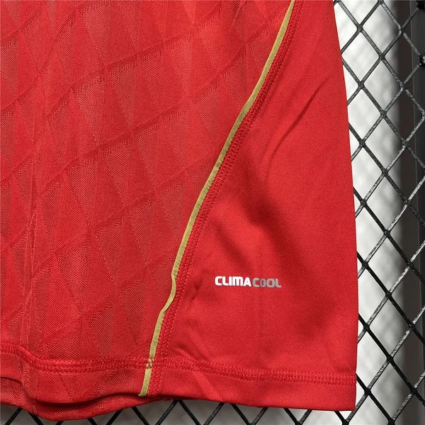 2010-2011 Liverpool Retro Red Home Short Sleeve Jersey #7 Suarez Personalized PL Patch