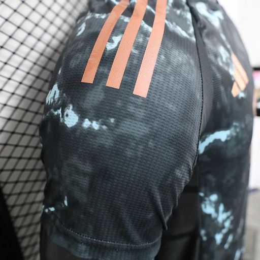 Bayern Munich 2024–2025 Away Player Jersey – Müller #25