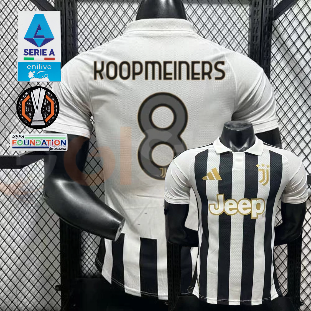 Juventus black and white short-sleeve jersey, front and back views with KOOPMEINERS 8 print, white polo collar and gold Jeep detailing.

