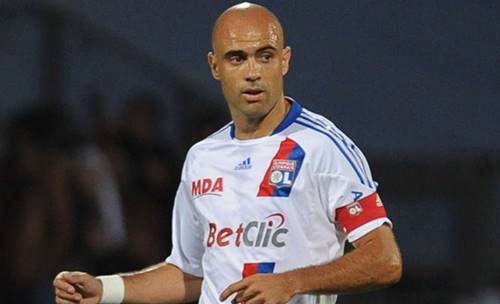Olympique Lyonnais 2010-2011 Retro Home Short Sleeve Jersey Personalized Ligue 1 UCL Patch