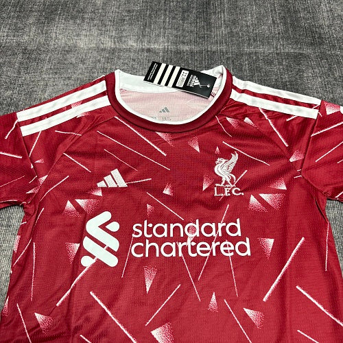 Liverpool 2026-2027 Kids Home Jersey Personalized PL UCL Patch Rare Collector Sizes 16-28