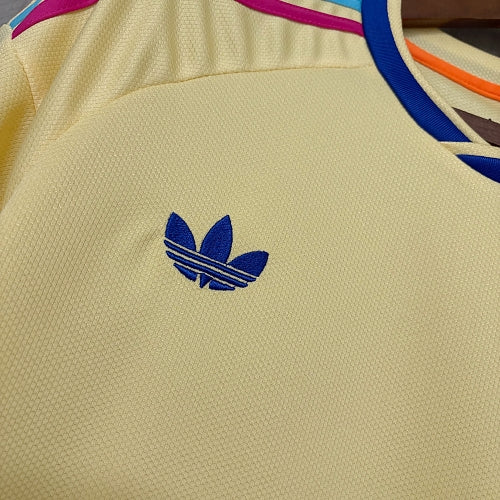 2026 Curaçao Away Football Kit Commemorative: Collectible Football T-Shirt, Unisex T-Shirt with Personalized Name and Number Print - Short Sleeve