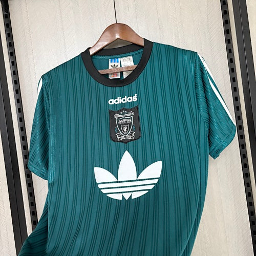 Liverpool 1995-1996 Retro Special Edition Green Short Sleeve Jersey Rare Collector Spice Boys