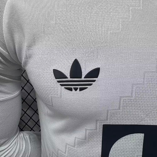 Bayern Munich 2026–2027 Away Long-Sleeve Player Jersey – Upamecano #2